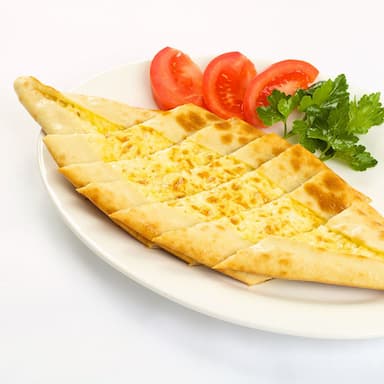 Пиде куш баши с сыром