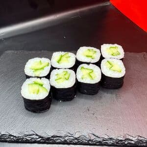 Классический Ролл с огурцом