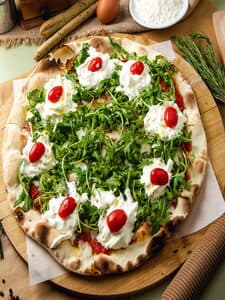 Буррата с рукколой / Burrata con rucсola