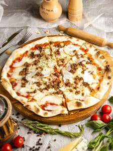 Скаморца с домашней итальянской колбасой