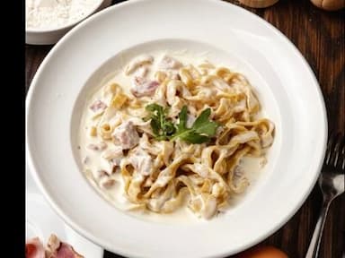 С курицей и грибами / Con funghi e pollo