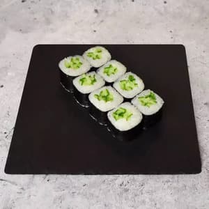 Хосомаки с огурцом