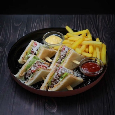 Клаб-сэндвич с говядиной